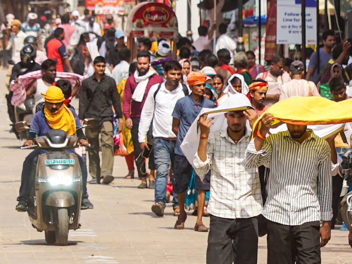 भट्टी की तरह तप रहा उत्तर भारत! पारा 48 डिग्री पार, अगले 5 दिन आपके शहर में कैसा रहेगा मौसम; IMD ने जारी किया रेड अलर्ट