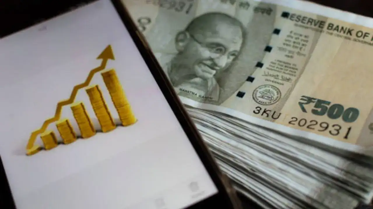 ITC Share Price: निवेशकों की लगी लॉटरी! 2 बार बोनस दे चुकी यह कंपनी अब 32वीं बार देने जा रही है बंपर डिविडेंड, रिकॉर्ड डेट बेहद नजदीक