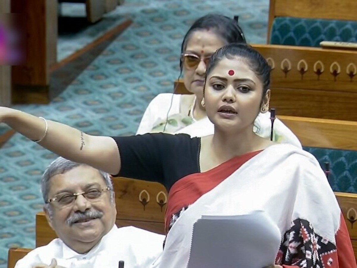 दिल में राम, नयन में कृष्ण! 'काबा-मदीना' गाने वाली TMC सांसद सायोनी घोष को भाजपा समर्थक ने गाने से ही दिया करारा जवाब