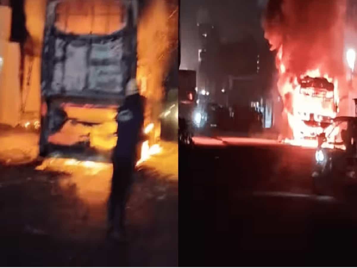 हरिद्वार में आधी रात को आग का गोला बनी यात्रियों से भरी बस, सूझबूझ से बची विदेशी पर्यटकों समेत 32 जिंदगियां