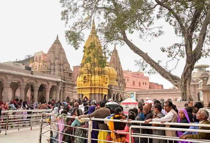 बाबा के भक्तों के लिए बड़ी खबर! सावन में काशी विश्वनाथ मंदिर में नहीं होंगे VIP दर्शन, प्रशासन ने लिया बड़ा फैसला