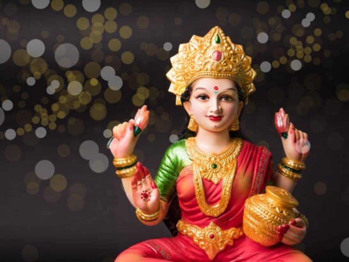 14 जुलाई को भौमवती अमावस्या पर राशि अनुसार कर दें इन चीजों का दान, पितृ दोष से मुक्ति के साथ बरसेगी मां लक्ष्मी की कृपा