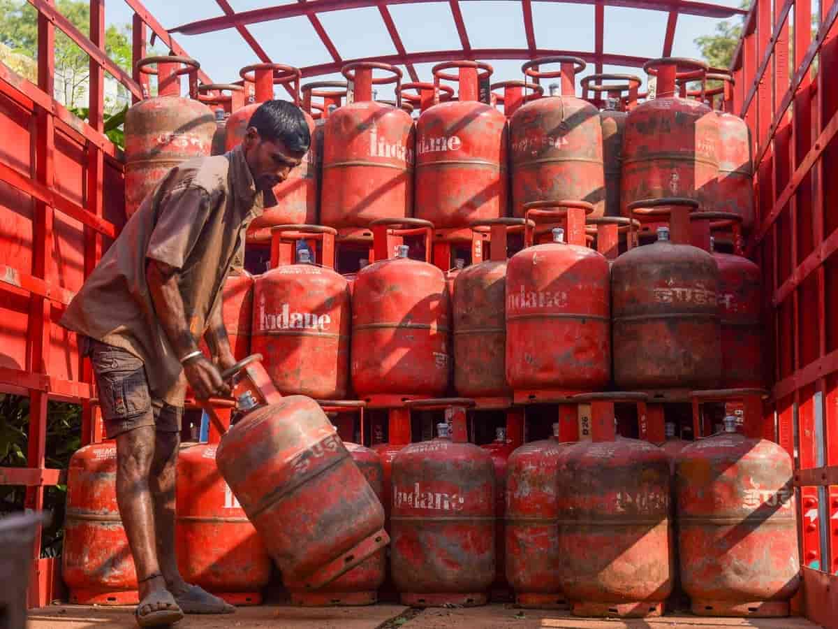 LPG यूजर्स के लिए बड़ी खुशखबरी: 19 किलो के भारी सिलेंडर से मिलेगी मुक्ति, सरकार ला रही है ये धांसू प्लान