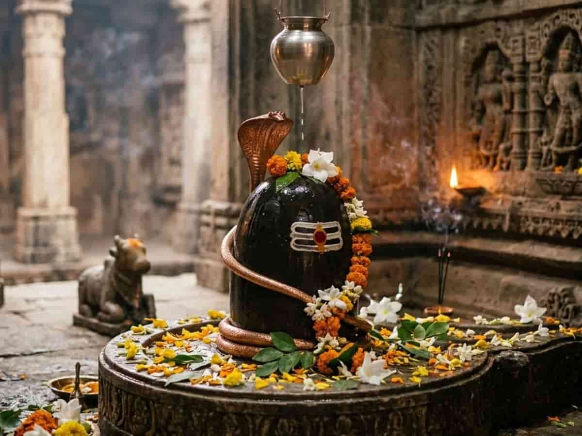 Sawan Somwar 2026: 3 अगस्त को सावन का पहला सोमवार, जानें शिव पूजा की अचूक विधि और चमत्कारी महत्व