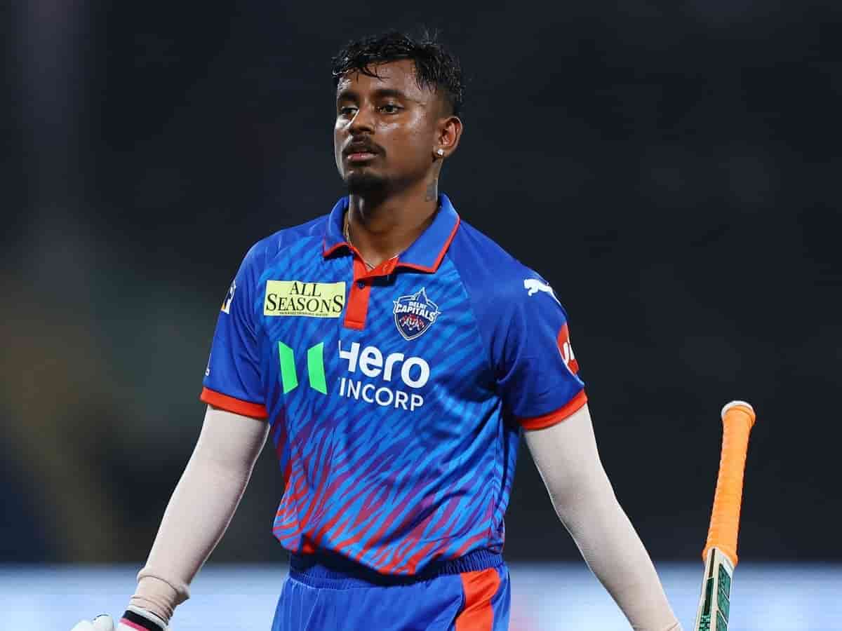 IPL क्रिकेटर अभिषेक पोरेल की बढ़ीं मुश्किलें: रेप और निजी वीडियो रिकॉर्ड करने के आरोप में पुलिस ने किया गिरफ्तार