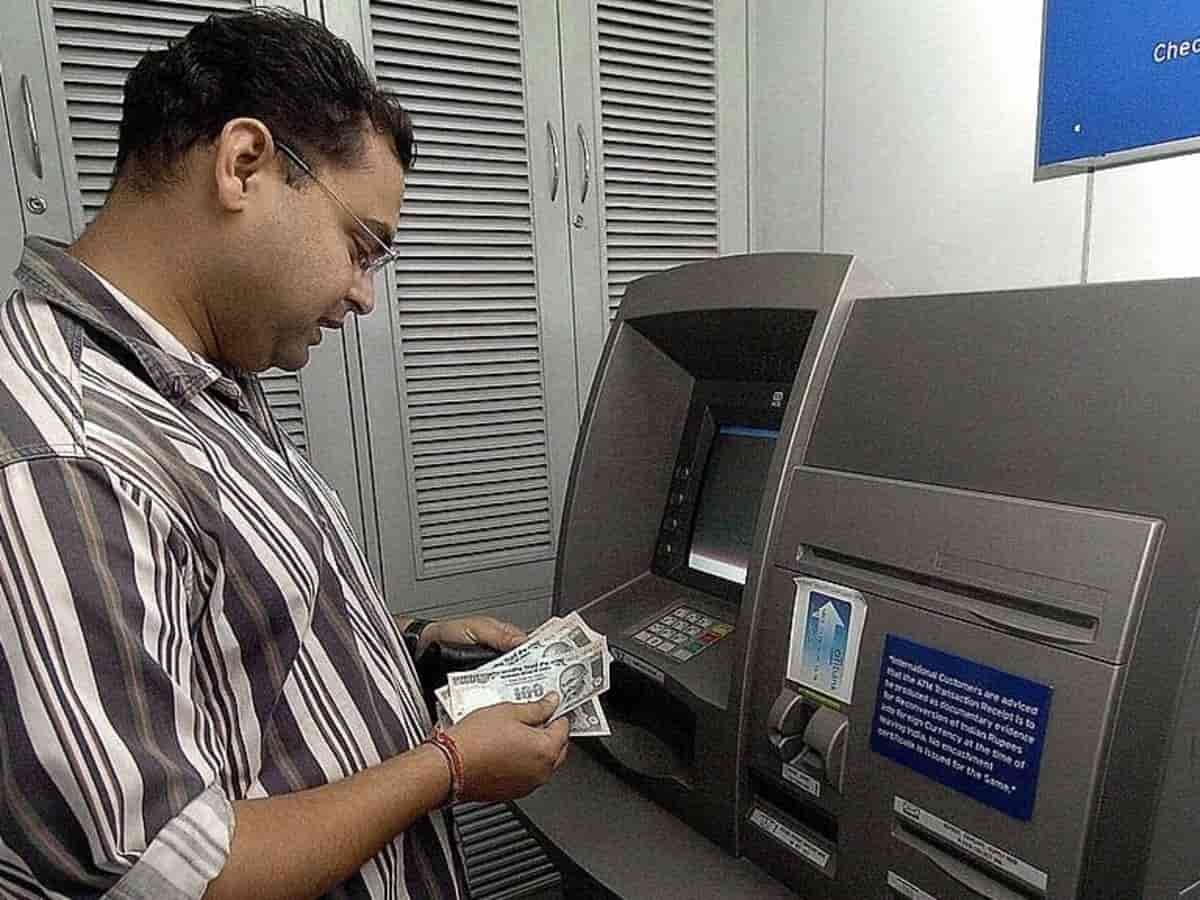 ATM से निकलेगा प्लास्टिक वाला नोट! RBI का बड़ा प्लान, जानें कब से मिलेंगे और बैंकों पर कितना पड़ेगा असर