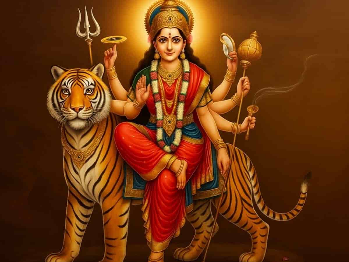 Shardiya Navratri 2026: हाथी पर सवार होकर आएंगी मां भवानी, लेकिन विसर्जन तिथि पर उलझे भक्त