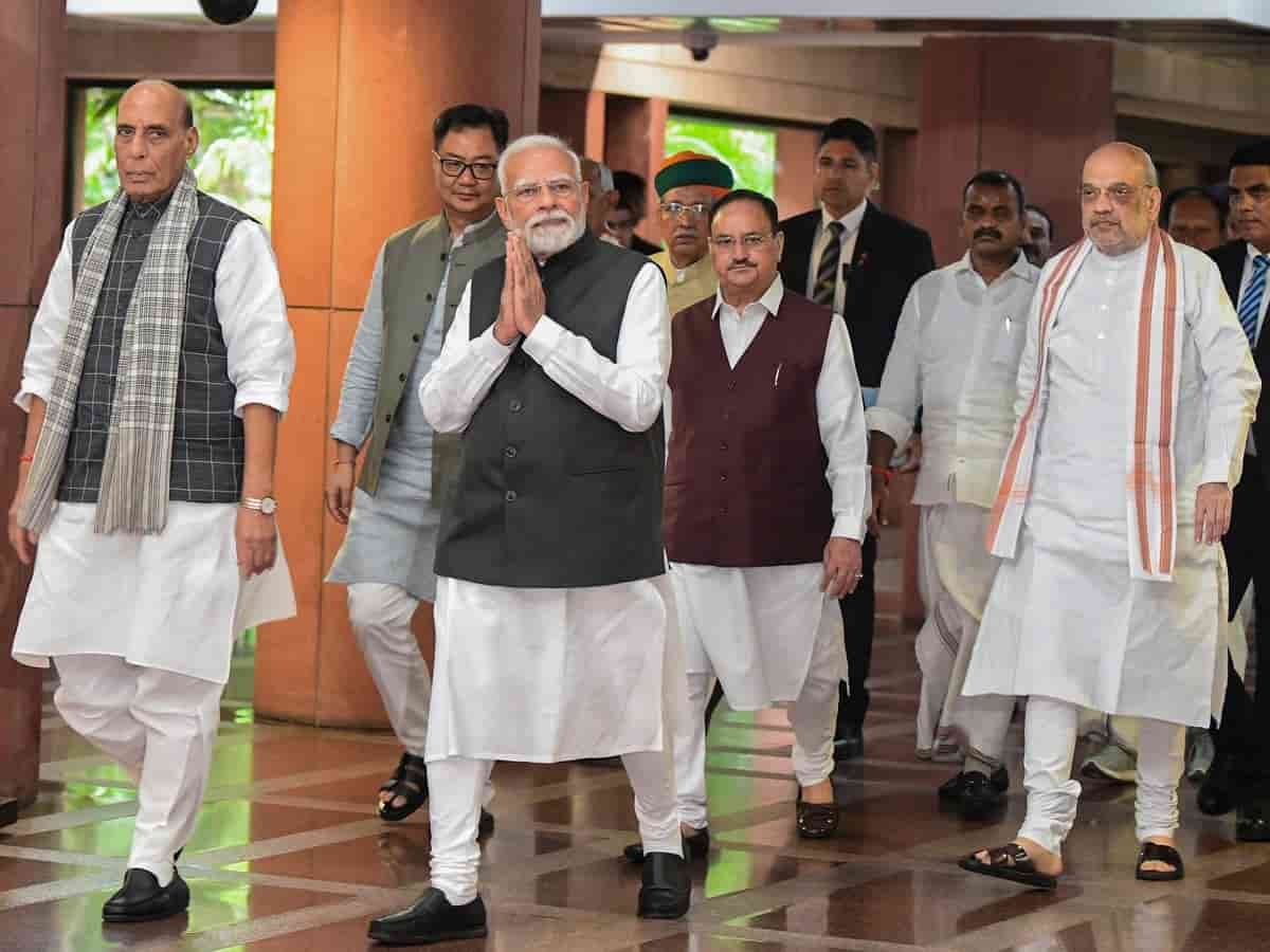 मोदी मंत्रिपरिषद का दो-दिवसीय 'चिंतन शिविर' शुरू: पहले दिन मंत्रियों ने पेश किया रिपोर्ट कार्ड; विकसित भारत 2047, गवर्नेंस रिफॉर्म्स और डिलीवरी पर हुआ महामंथन